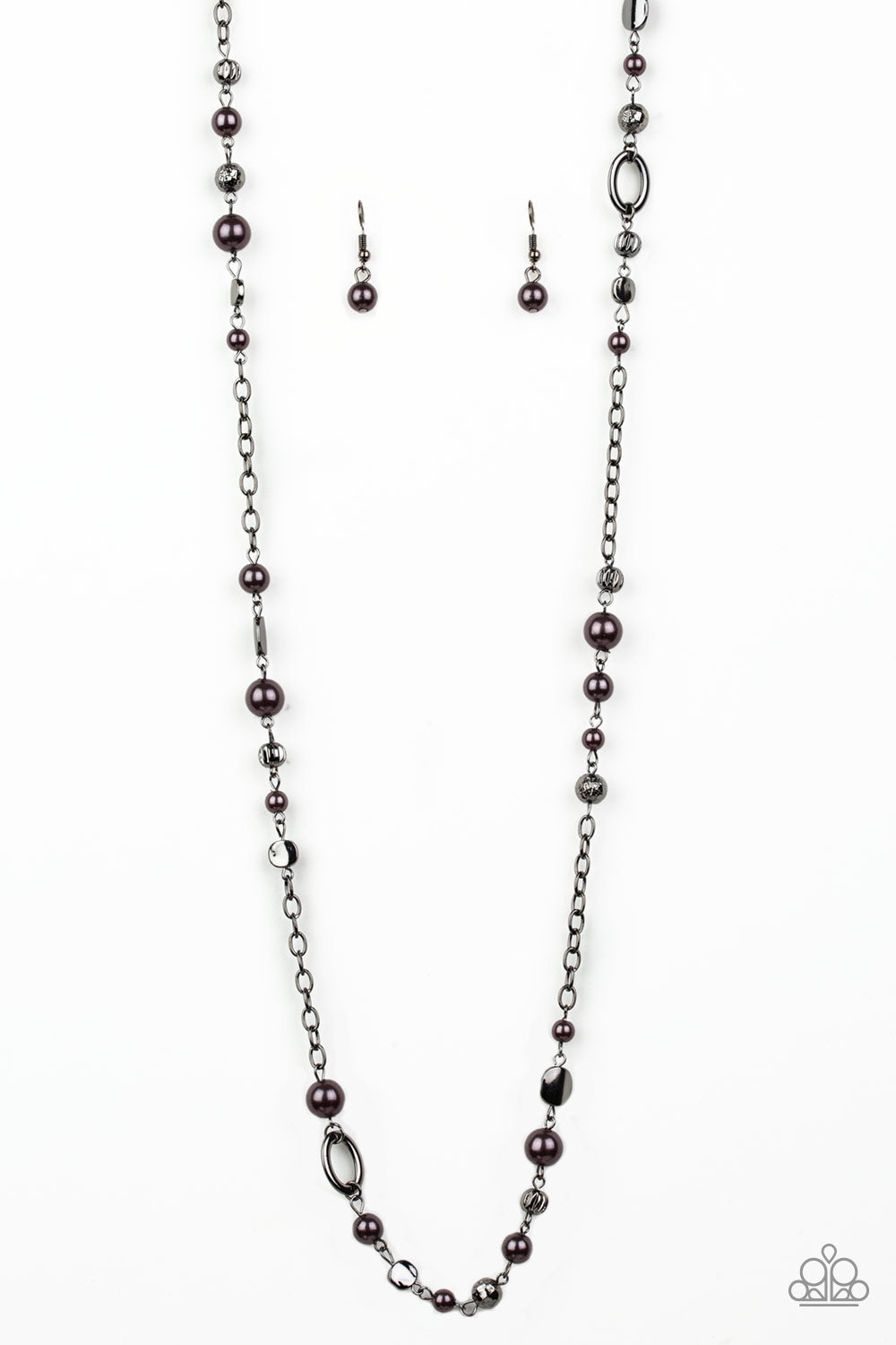 Make An Appearance - Black Paparazzi Necklace