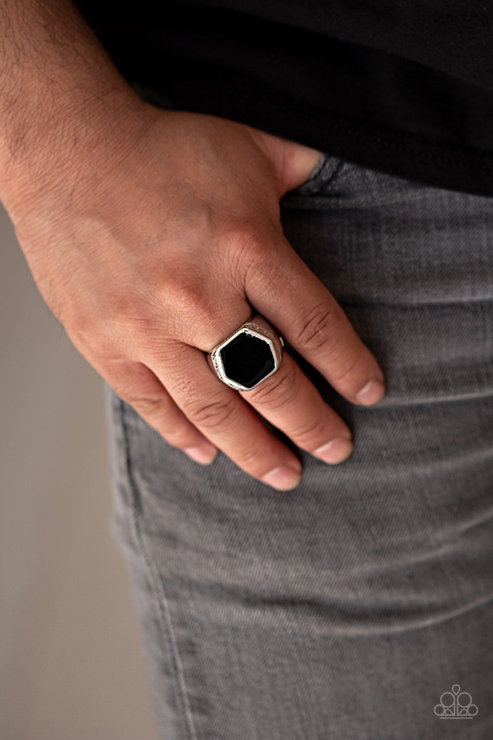 HEX Out - Black Paparazzi Ring