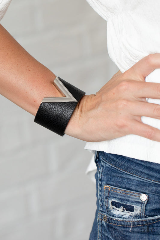 Claws Out - Black Paparazzi Urban Bracelet