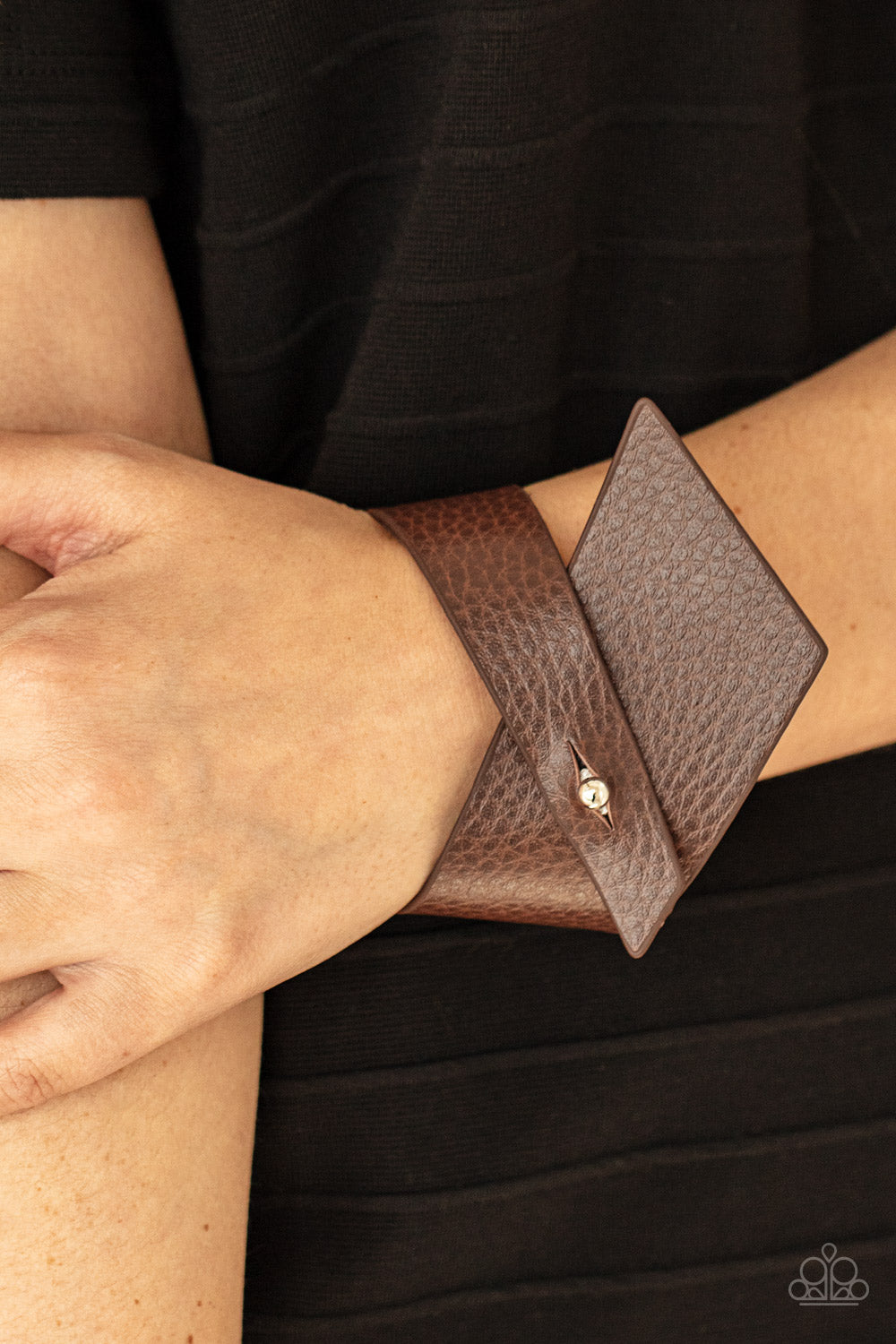PIECE Offering - Brown Paparazzi Urban Bracelet