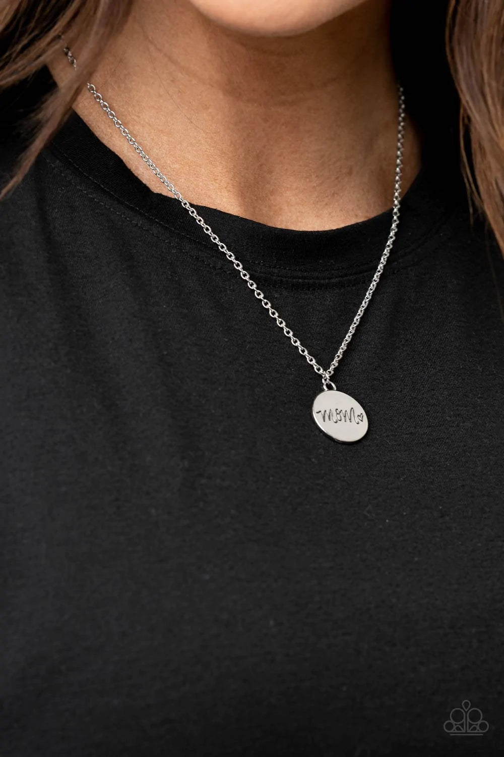 The Cool Mom Silver Paparazzi Necklace