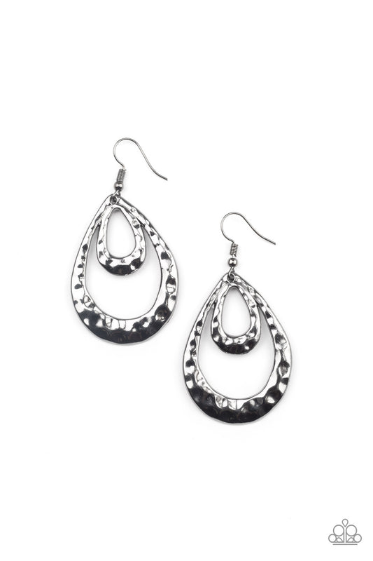 Museum Muse - Black Paparazzi Earrings