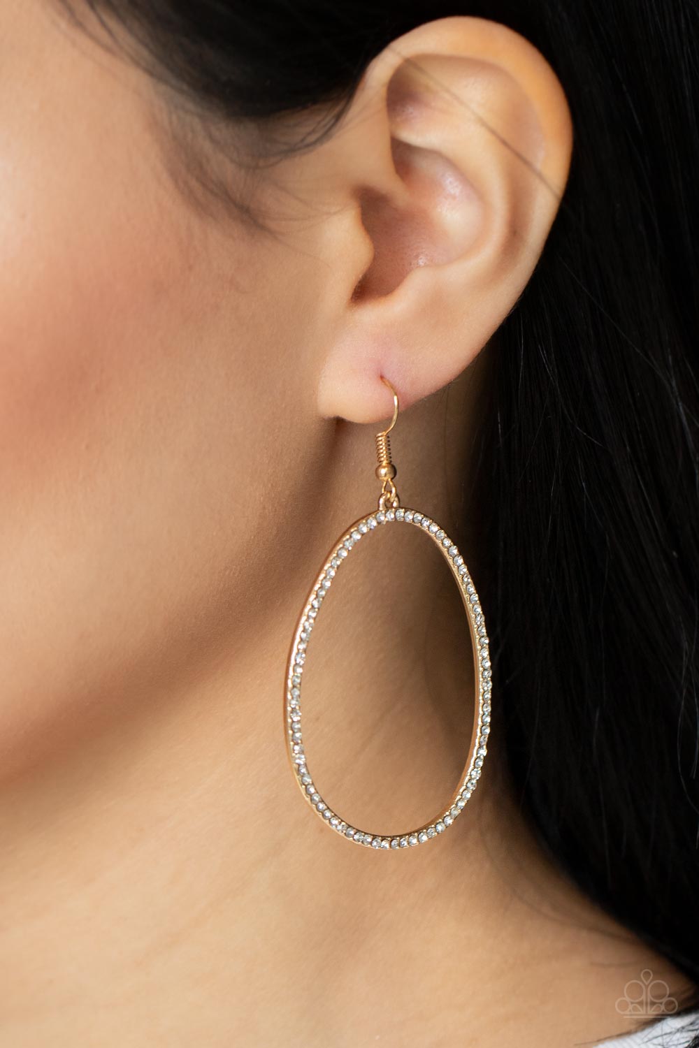 OVAL-ruled! - Gold Paparazzi Earrings