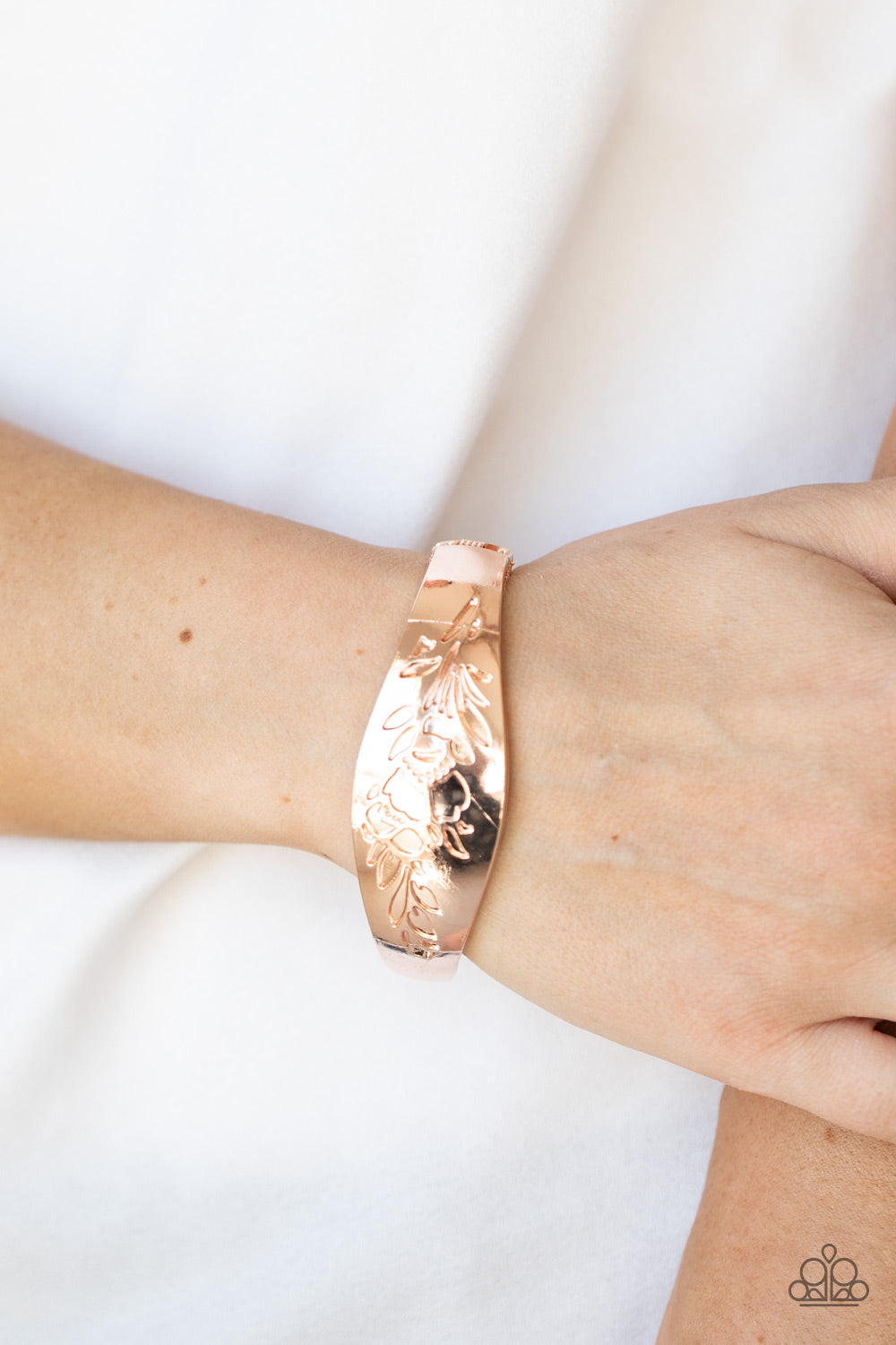 Fond of Florals - Rose Gold Paparazzi Bracelet