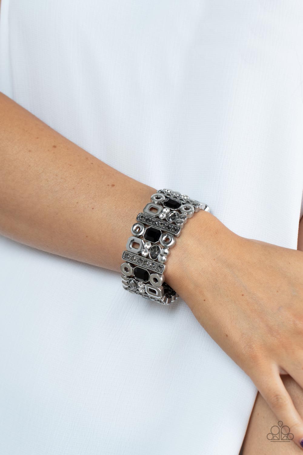 Dynamically Diverse - Black Paparazzi Bracelet