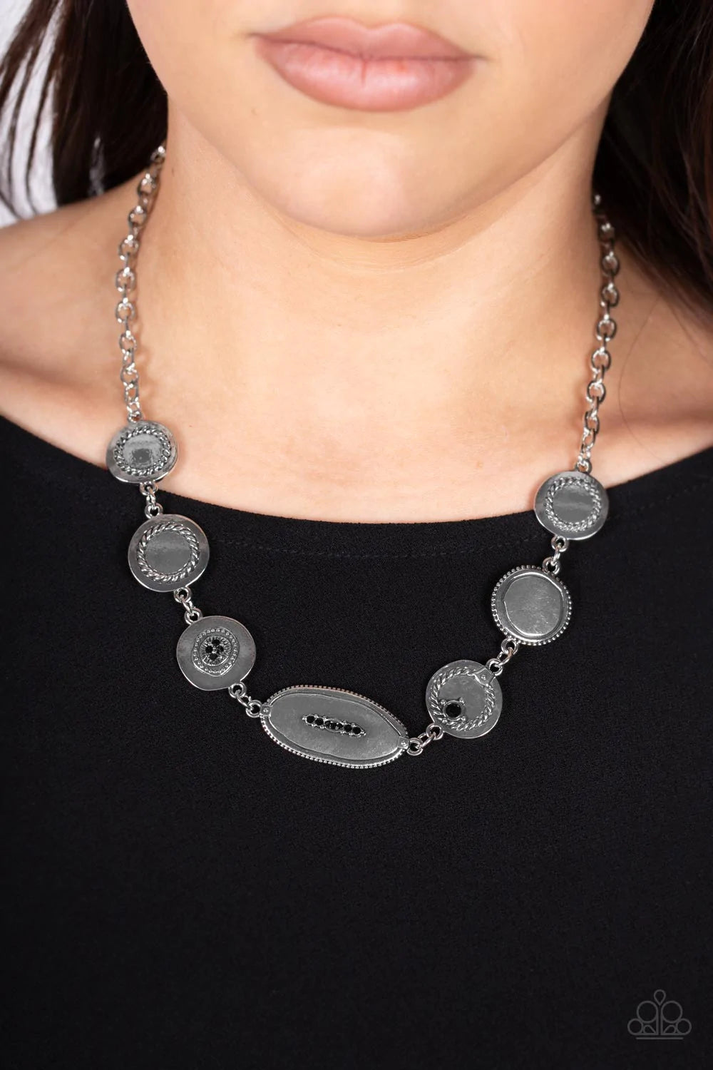 Uniquely Unconventional Black Paparazzi Necklace