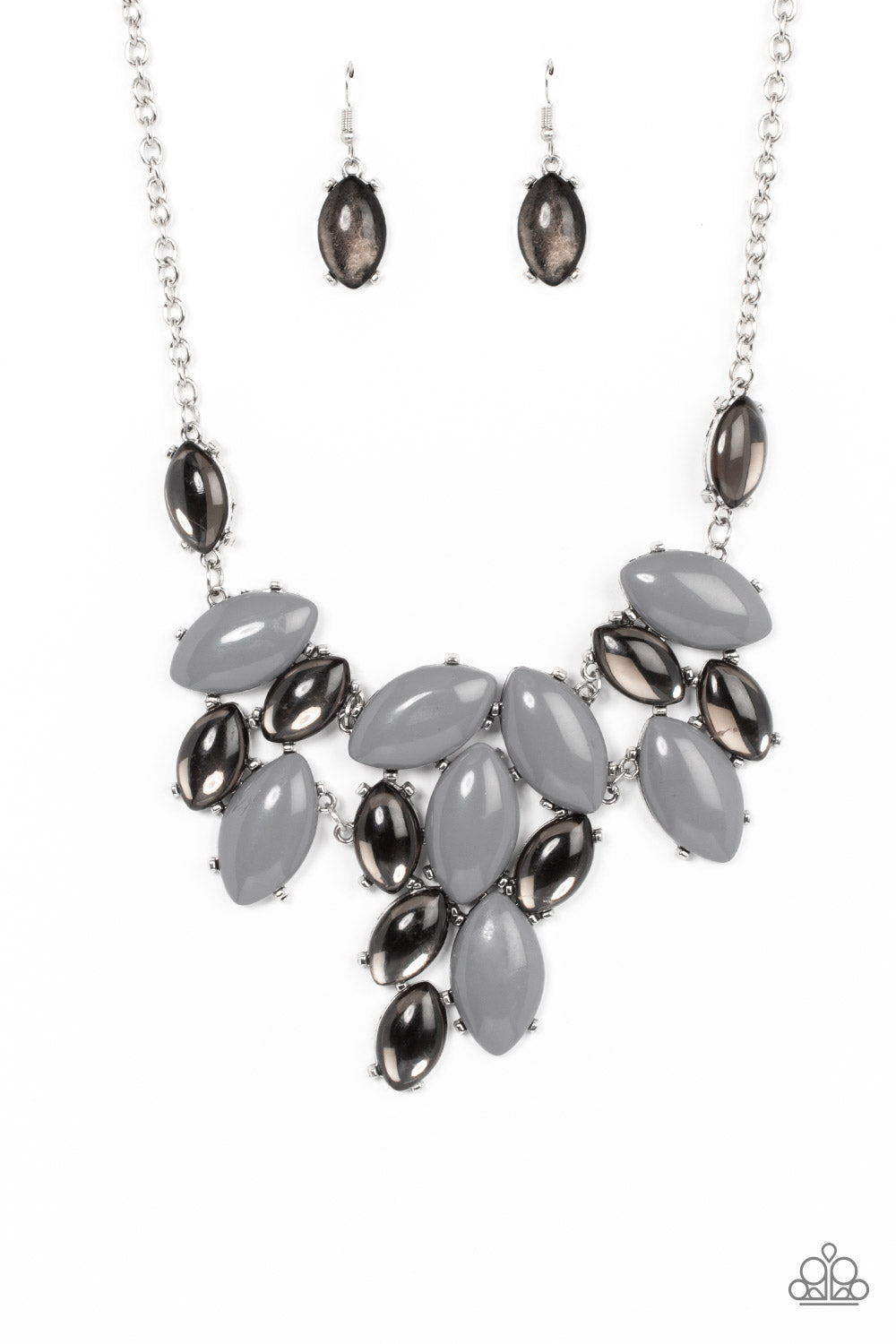 Date Night Nouveau - Silver Paparazzi Necklace