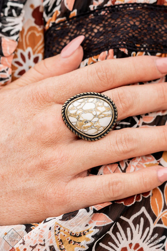 Take the High RODEO Brass Paparazzi Fashion Fix Ring