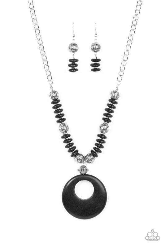 Oasis Goddess - Black Paparazzi Necklace