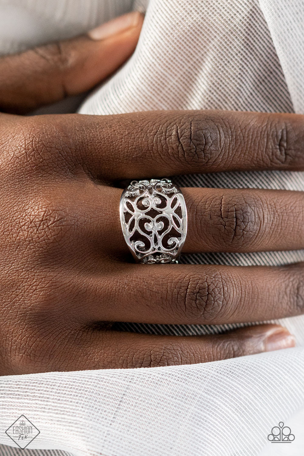 WISTFUL Thinking - Silver Paparazzi Exclusive Fashion Fix Ring