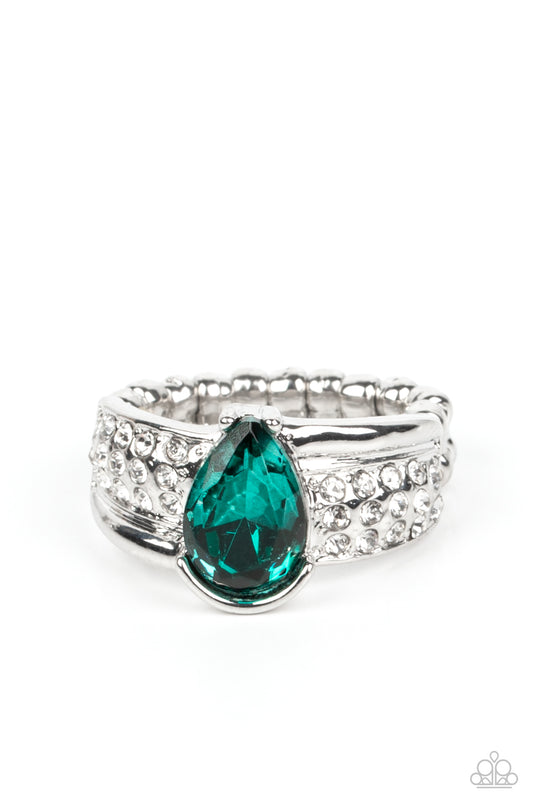 Dive into Oblivion Green Paparazzi Ring
