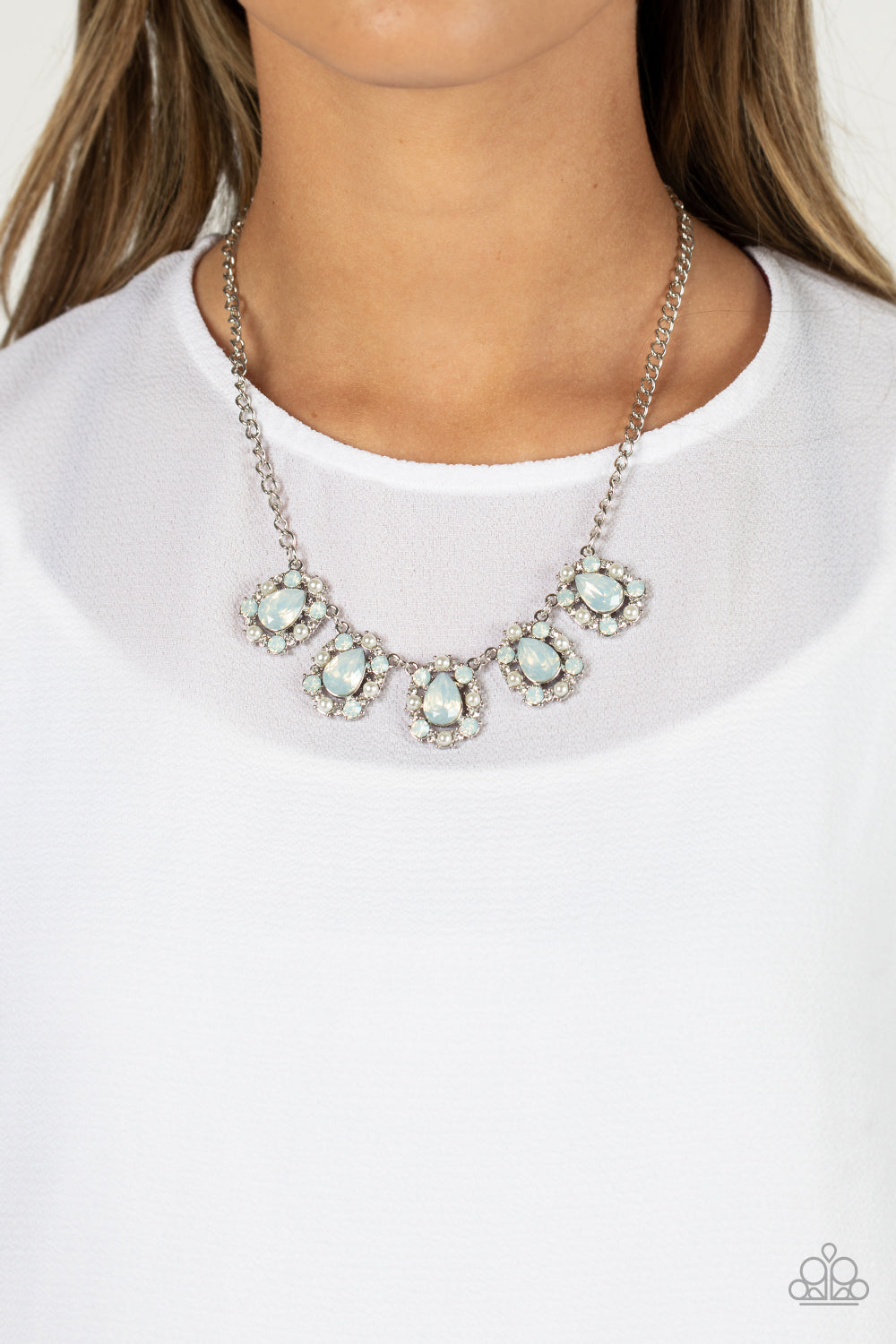 Pearly Pond - White Paparazzi Necklace