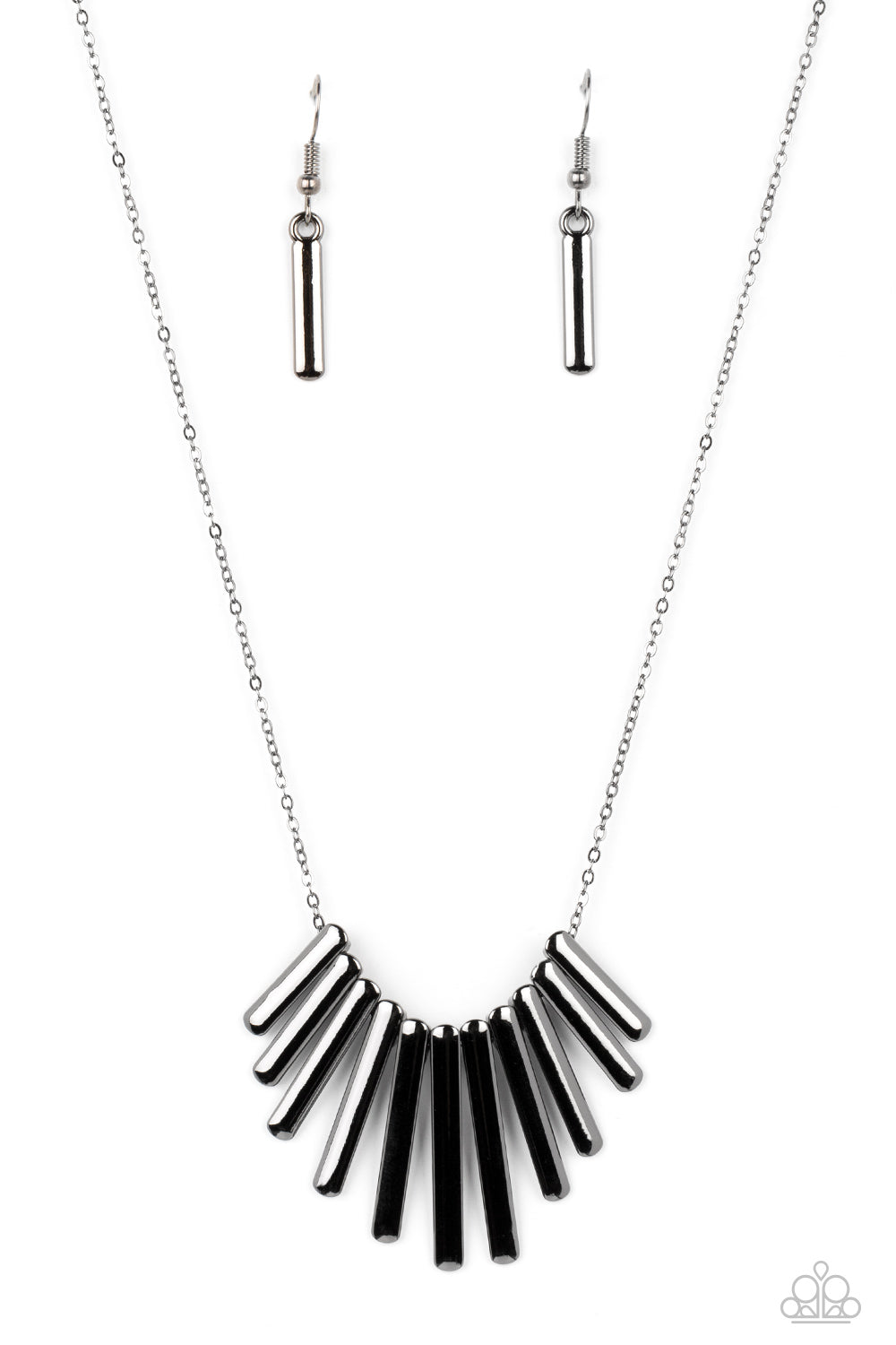 Leading MANE - Black Paparazzi Necklace