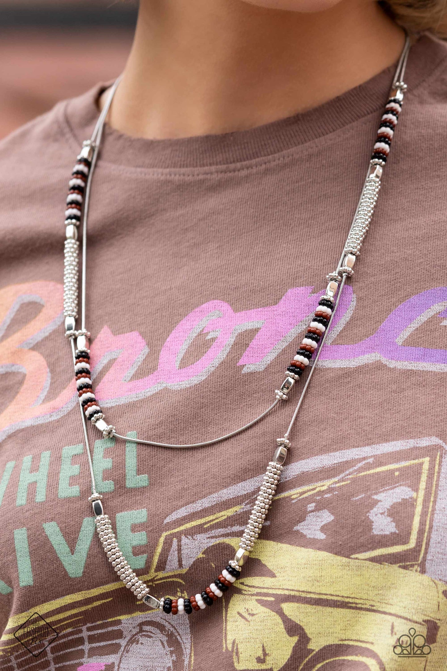Caviar Chic - Multi Paparazzi Fashion Fix Necklace