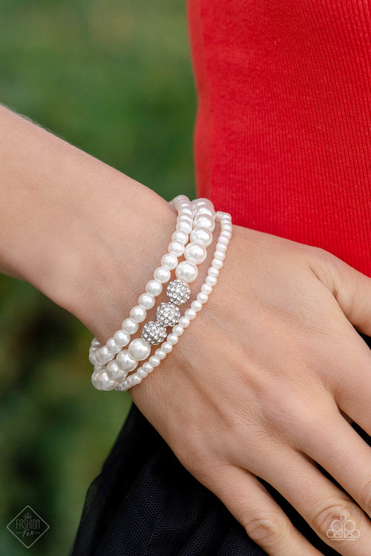 Showy Saprano White Paparazzi Fashion Fix Bracelet