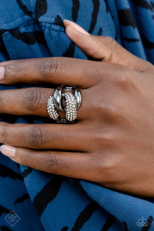 Alluring Ace Black Paparazzi Fashion Fix Ring