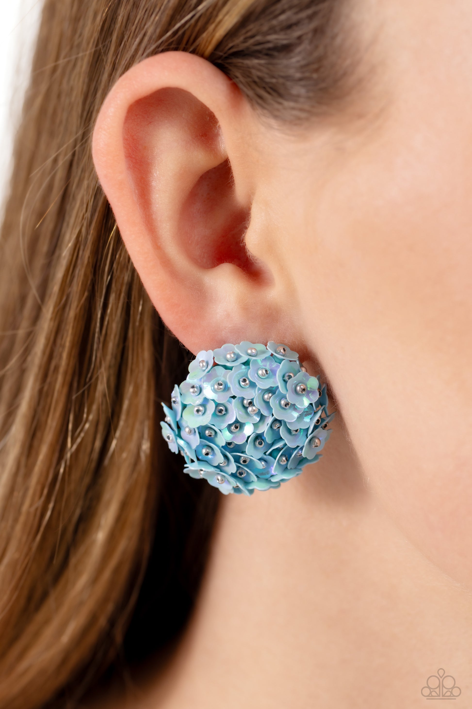 Corsage Character - Blue Earrings