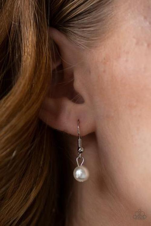 Pearl Pageant - White Paparazzi Necklace