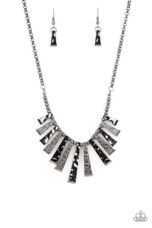 The MANE Course - Black Paparazzi Necklace