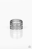 Basic Maverick - silver - Paparazzi ring